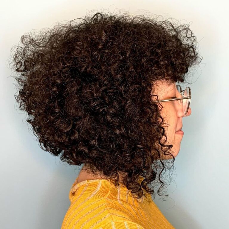 corte de cabelo em camadas ondulado