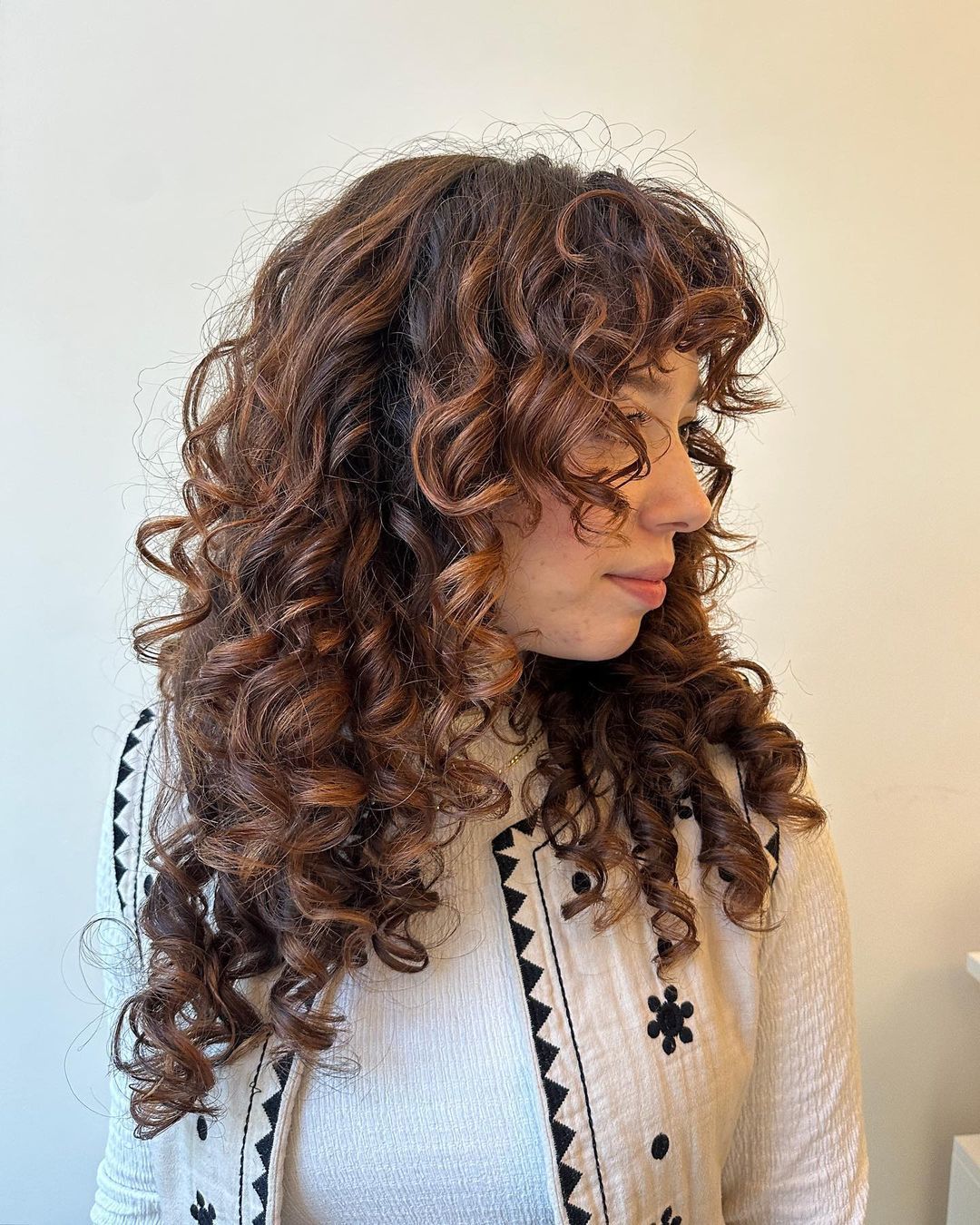 corte de cabelo em camadas ondulado