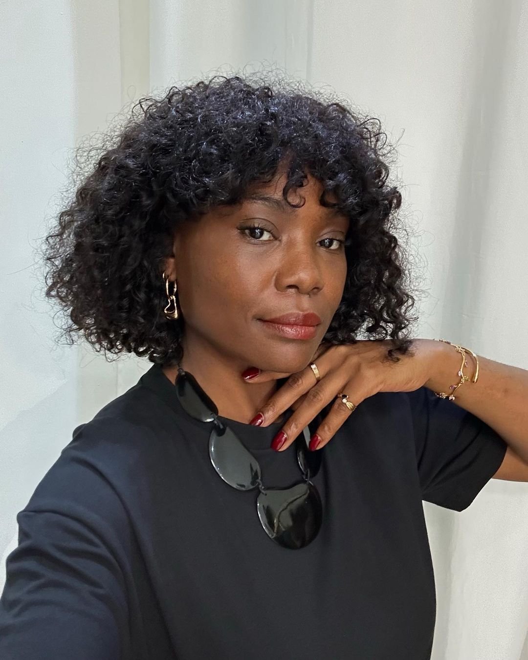 Guia Completo: Como Cuidar e Finalizar Cabelos Ondulados para Manter o Corte