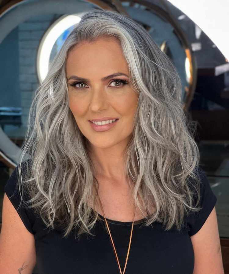 Como escolher o corte em camadas ideal para seu tipo de cabelo