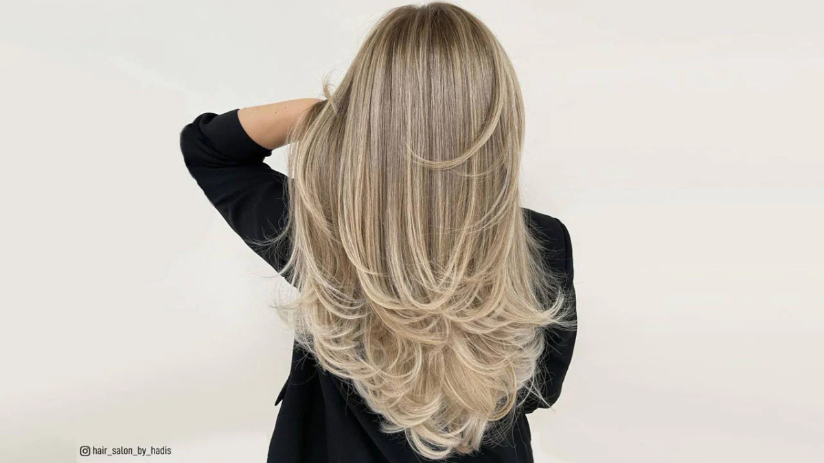 corte de cabelo feminino comprido em camadas