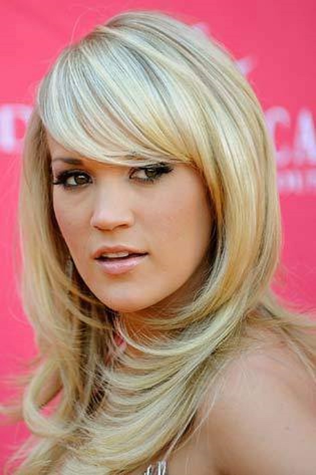 Corte De Cabelo Feminino Franja Lateral