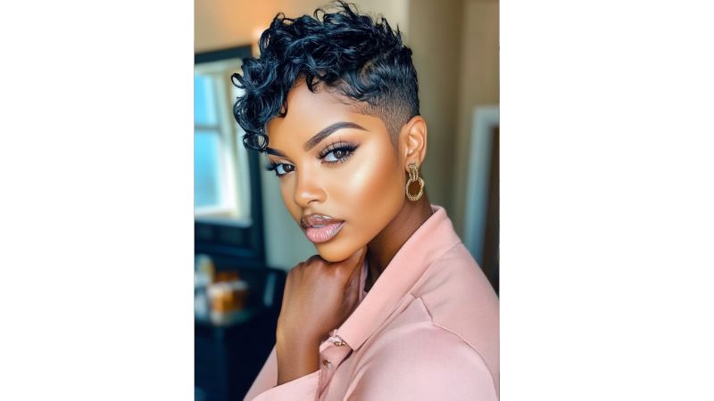 5 ideias de títulos: 1. Cortes que Transformam Cabelos Finos em Volumosos. 2. O Guia Definitivo de Cortes para Dar Volume. 3. Cabelos Volumosos: Os Cortes Que Você Precisa Conhecer. 4. Diga Adeus ao Cabelo Chapado: Cortes Ideais para Volume. 5. Volume Instantâneo: Cortes que Fazem a Diferença.