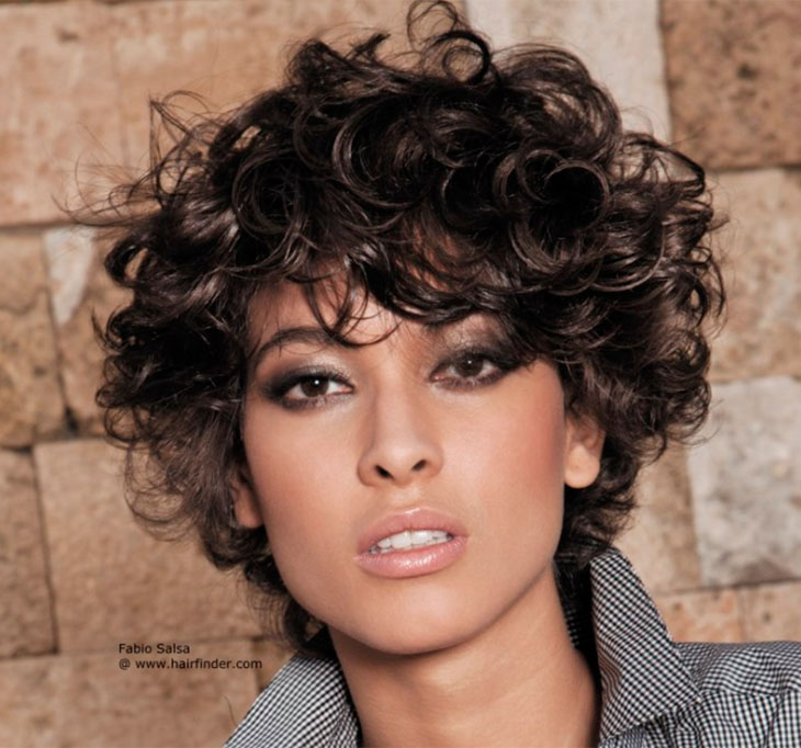 Cortes curtos para rosto redondo: desvendando mitos e acertos