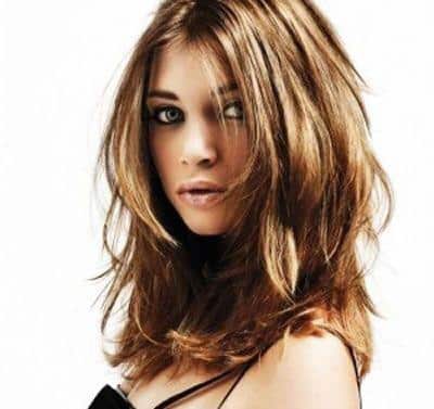 corte de cabelo feminino que aumenta o volume