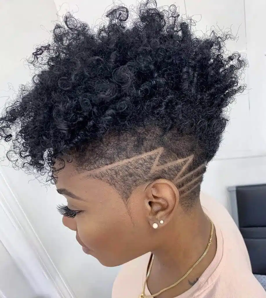 Corte De Cabelo Feminino Raspado Do Lado