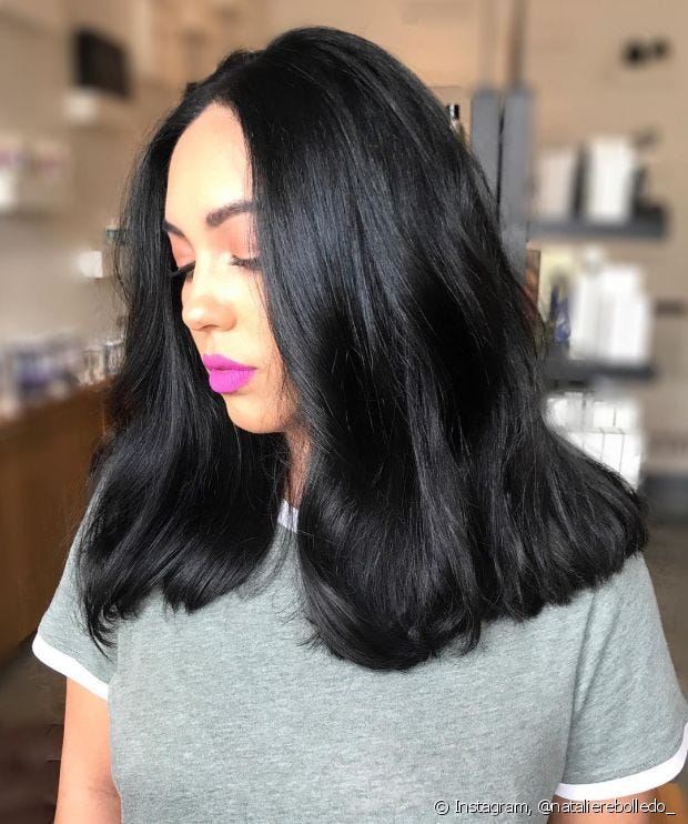 Corte Reto Longo: Como Manter a Base Perfeita e Combinar com Franjas