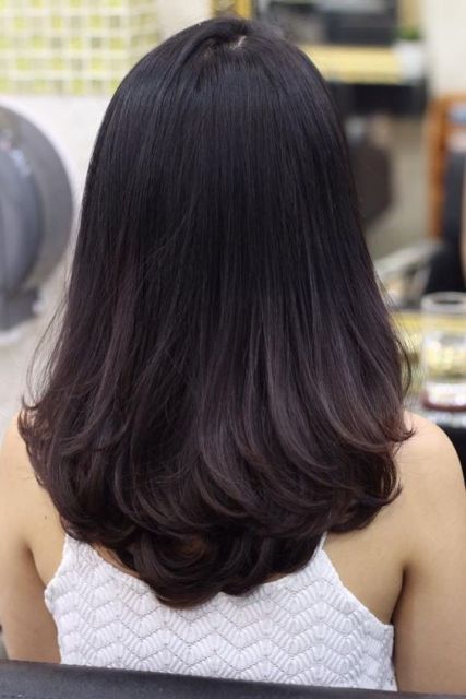 corte em U para cabelo médio
