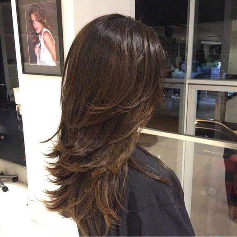 corte de cabelo feminino v desfiado