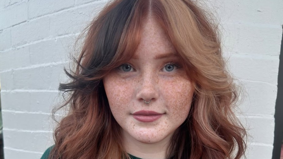 cabelo estilo popstar Y2K