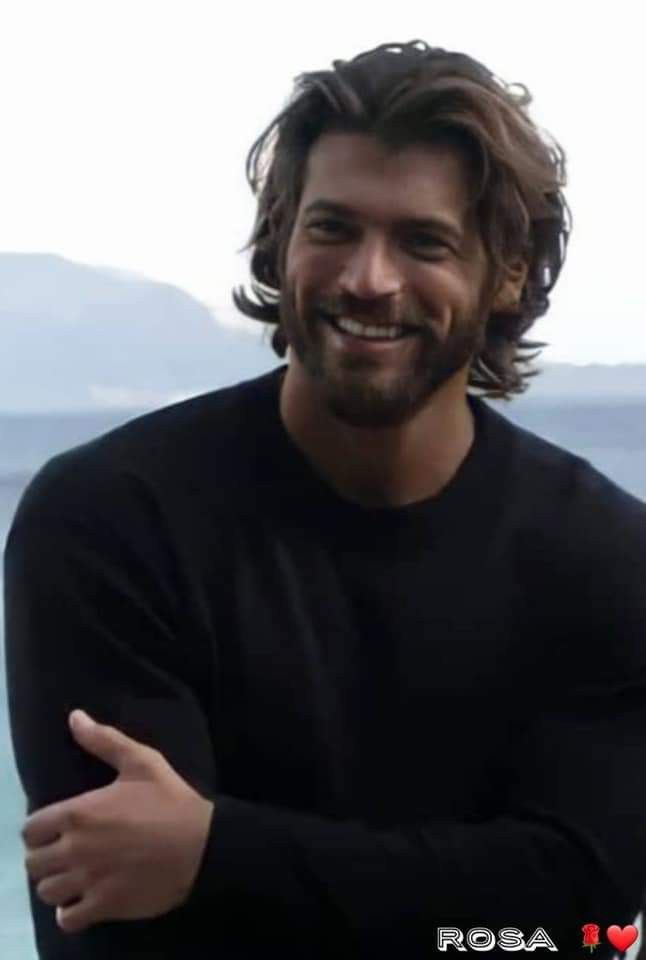 Tendências de cortes para cabelo liso longo em 2024/2025