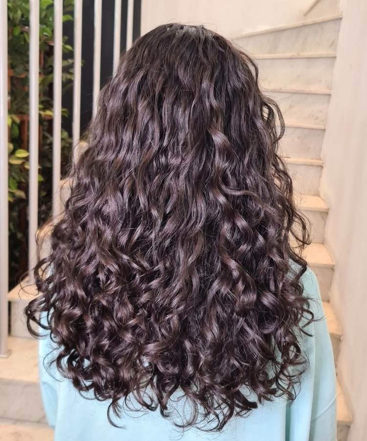 Como escolher o corte ideal para cabelo ondulado de acordo com seu tipo de rosto