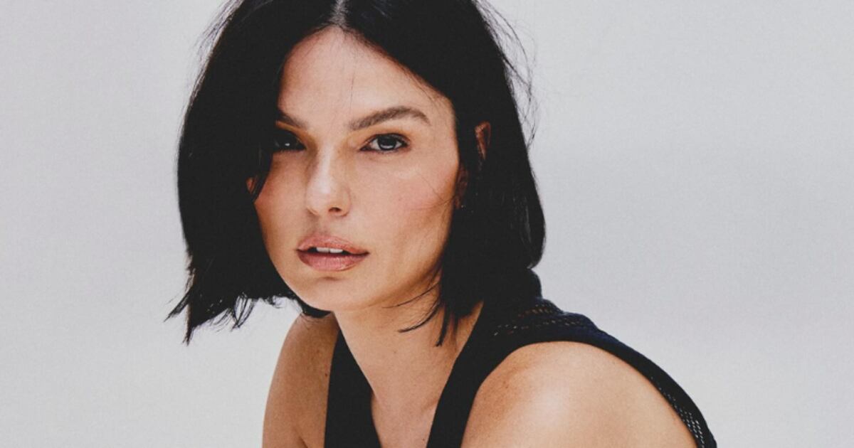 Como Adotar o Cabelo Longo e Ondulado de Isis Valverde em 2026