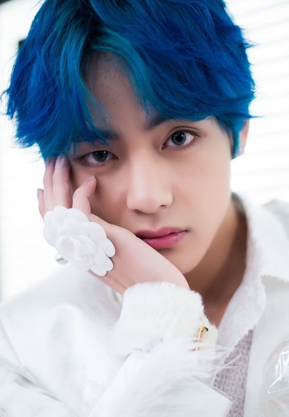 Two Block Cut vs. Low Fade Asiático: Qual o Melhor para Você?