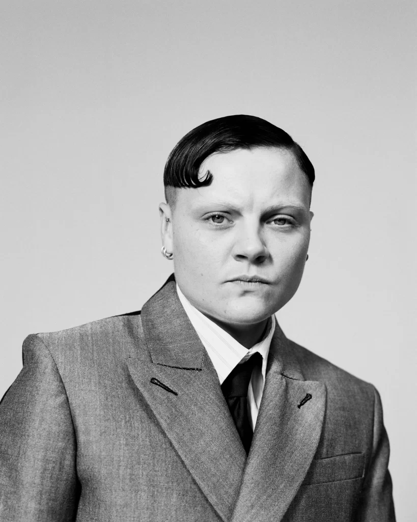 Como escolher o corte de cabelo ideal para expressar sua identidade queer