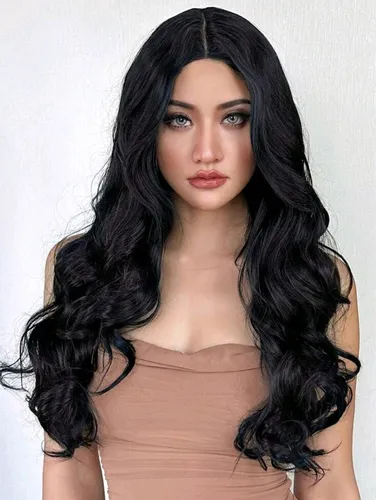 Franjas que combinam com o cabelo longo preto repicado