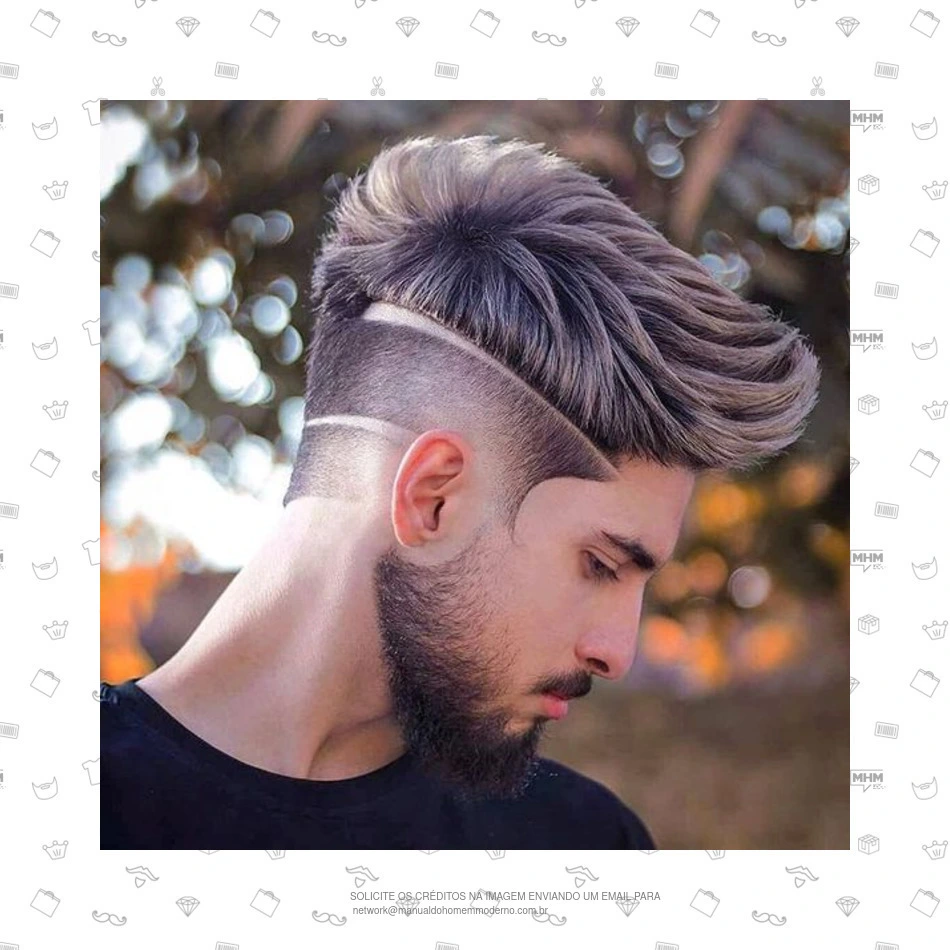 5 ideias de títulos:
1. Corte Americano: O Guia Completo para um Visual Moderno
2. Taper Fade: Descubra as Variações e Como Escolher o Ideal para Você
3. Do Baixo ao Alto: Entenda as Diferenças dos Tipos de Corte Americano
4. Estilizando o Corte Americano: Dicas para Cabelos Lisos
