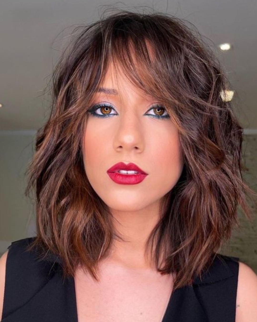 corte medio repicado com franja curtain bangs passo a passo