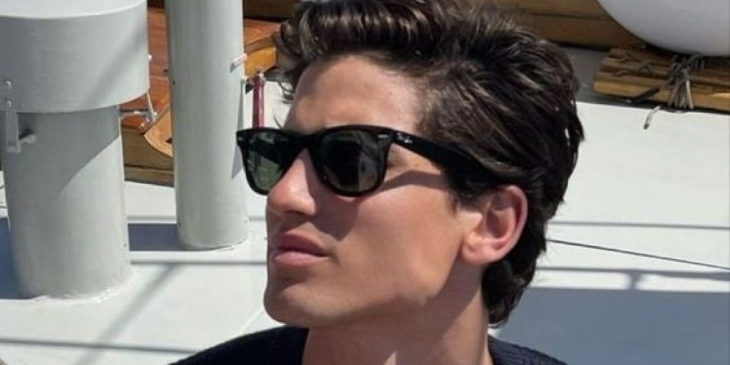 Side Part vs. Middle Part: Qual Penteado Old Money Combina Mais Com Você?