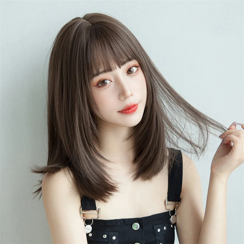 5 Ideias de Cortes de Cabelo Orientais Modernos e Elegantes
Como Manter o Volume em Cabelos Orientais Lisos
Tendências de Franjas para Cabelos Orientais
Guia Completo: Do Hush Cut ao Pixie para Mulheres Orientais
Cores de Cabelo que Valorizam os Fios Orientais