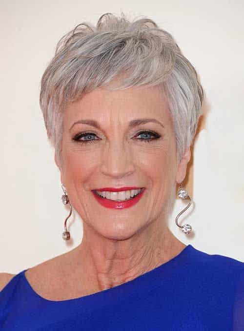 Cuidados essenciais para cabelos maduros: dicas e produtos