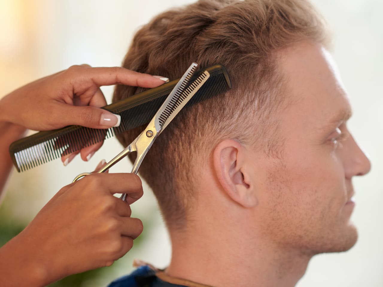 Degradê Masculino: Usando o Pente 5 para Transições Suaves