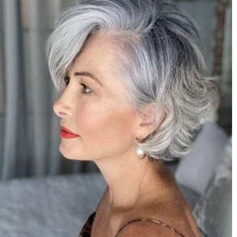 quanto custa um corte de cabelo repicado curto para senhoras de 60 anos