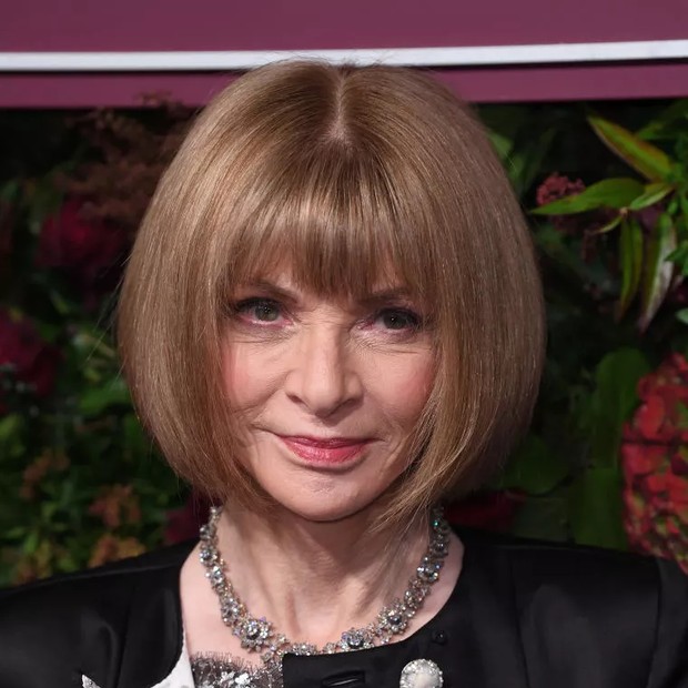 corte de cabelo repicado curto para senhoras de 60 anos