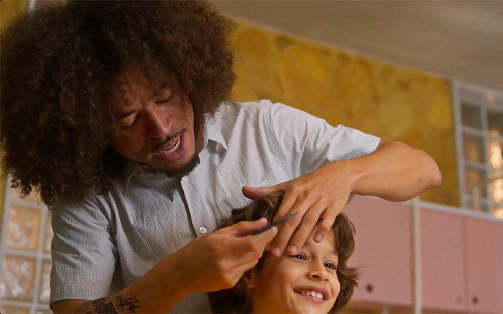 Além do 'Tenho Dona': Outros Cortes Masculinos com Mensagens Personalizadas