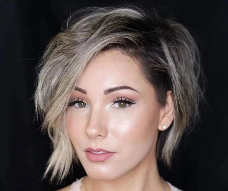 corte de cabelo um lado mais curto