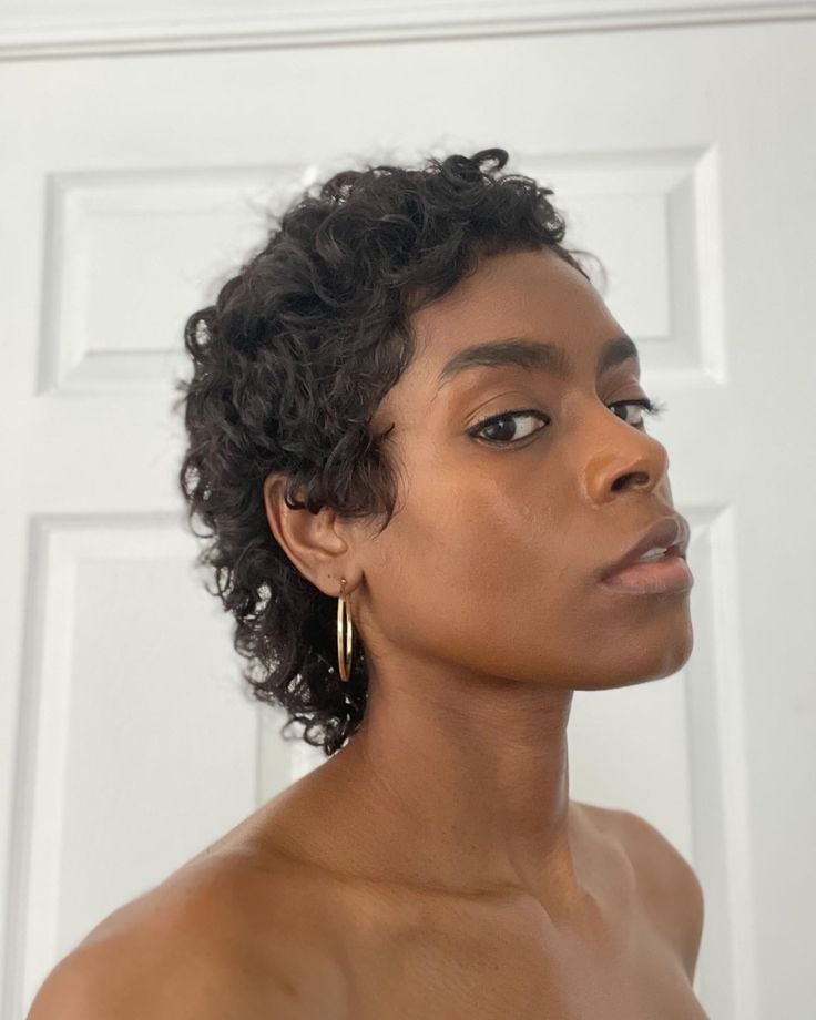 Como Fazer o Wolf Cut Cacheado Perfeito: Guia Completo