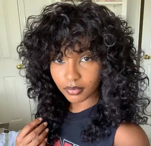 Penteados Y2K Fáceis para Cabelos Cacheados: Tutoriais e Inspirações