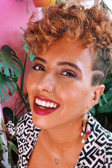 corte bixie cacheado