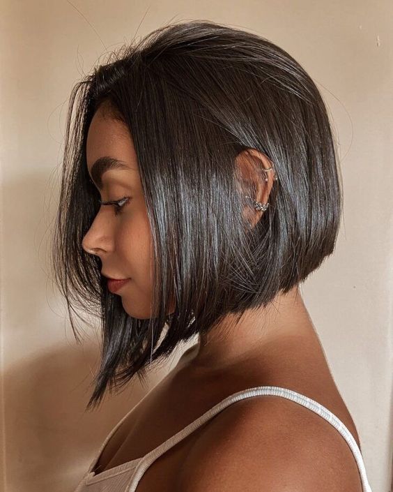 Chanel Repicado com Franja: Rejuvenesça o Visual e Molde o Rosto