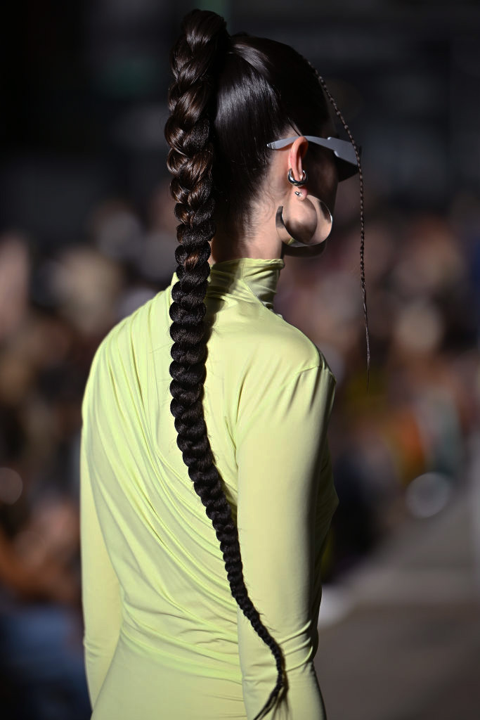 Franjas e Camadas: Os Detalhes que Vão Dominar os Cortes de 2026