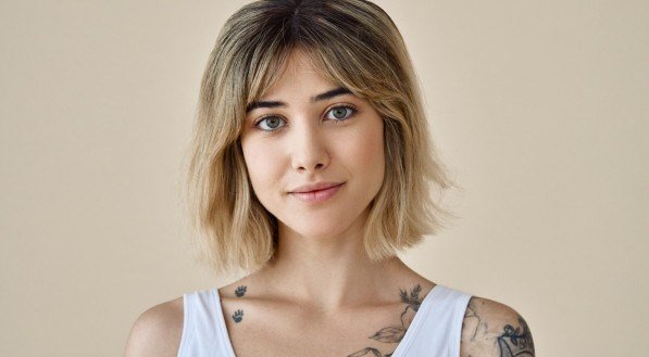 5 ideias de títulos:
1. Cortes de Cabelo Feminino 2026: As Tendências Que Você Precisa Conhecer
2. Como Escolher o Corte de Cabelo Ideal para o Seu Formato de Rosto em 2026
3. Dicas de Especialistas: Cortes de Cabelo que Rejuvenessem e Modernizam
4. Do Clássico ao Moderno: Os Cortes de Cabelo Feminino Que Vão Dominar 2026
5. Transforme Seu Visual: Guia Completo dos Cortes de Cabelo para 2026