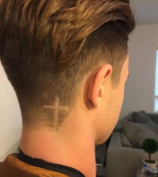 significado da cruz no corte de cabelo