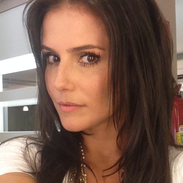 Os Cabeleireiros Por Trás das Transformações de Deborah Secco