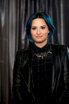 demi lovato cabelo azul photoshoot