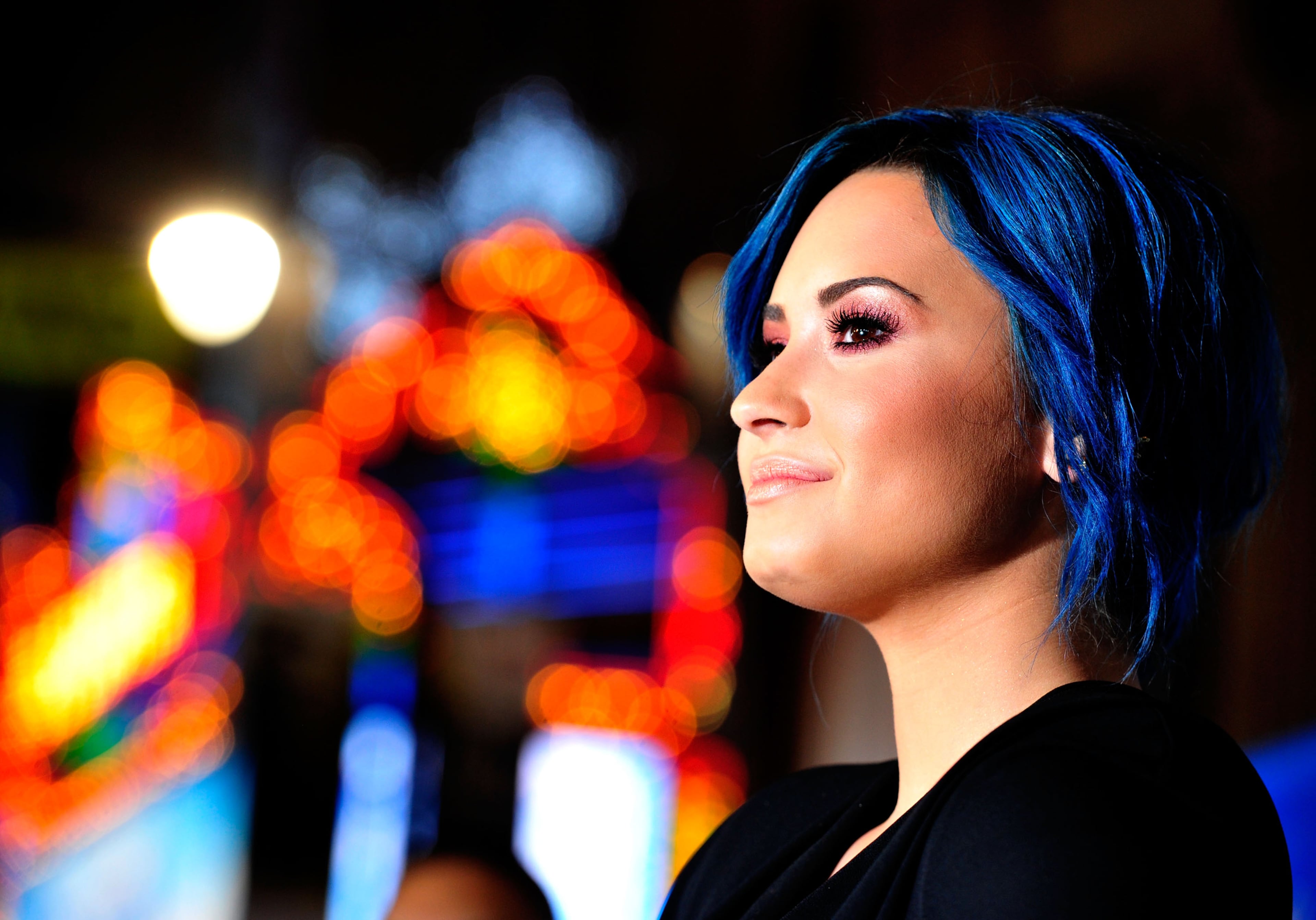 demi lovato cabelo azul photoshoot