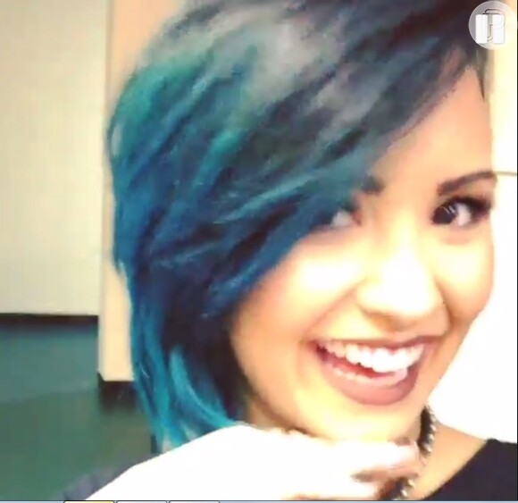 demi lovato cabelo azul photoshoot