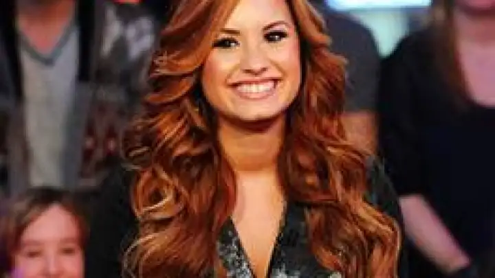 cabelo demi lovato clipe vs shows give your heart a break