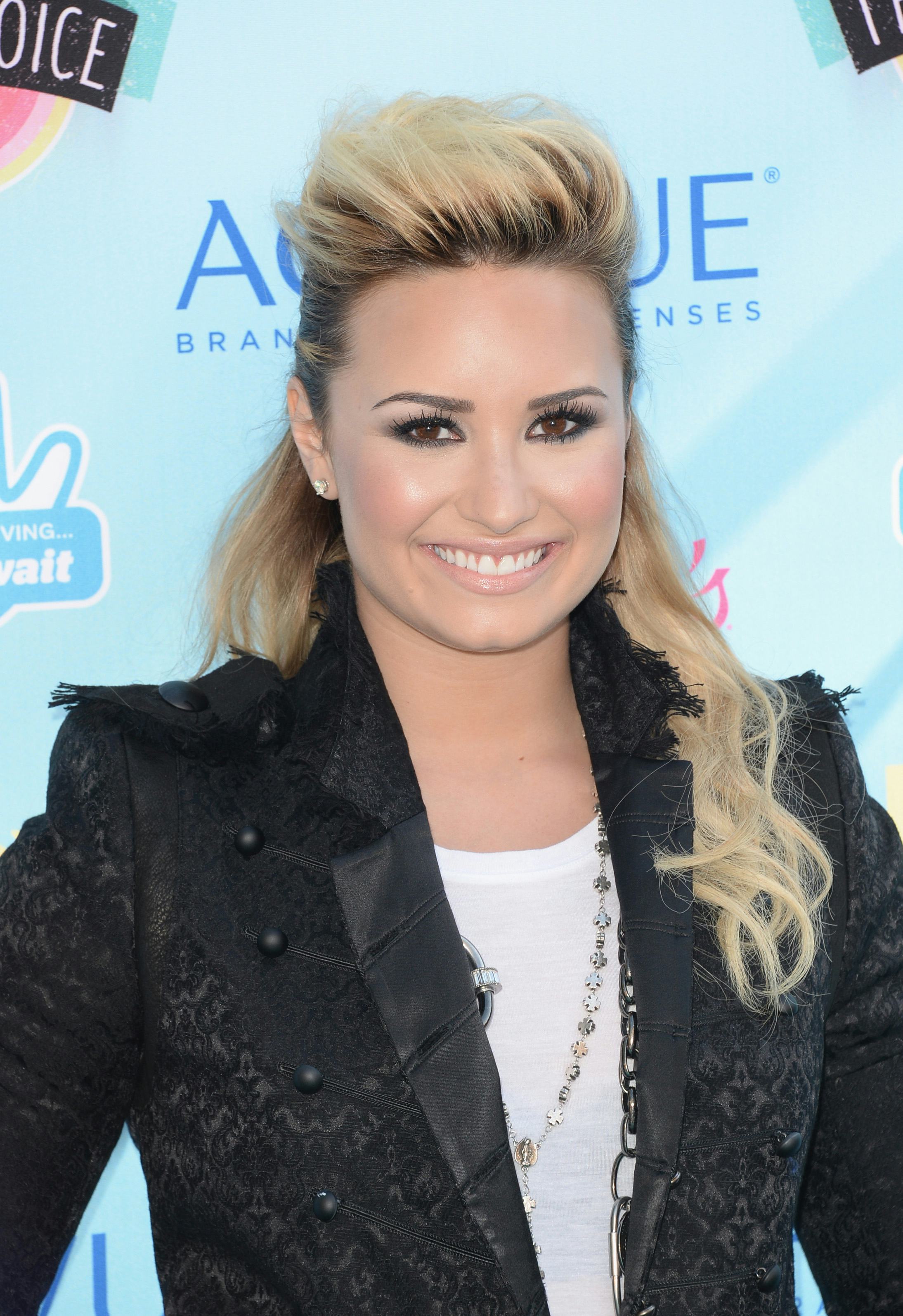 demi lovato tumblr cabelo loiro