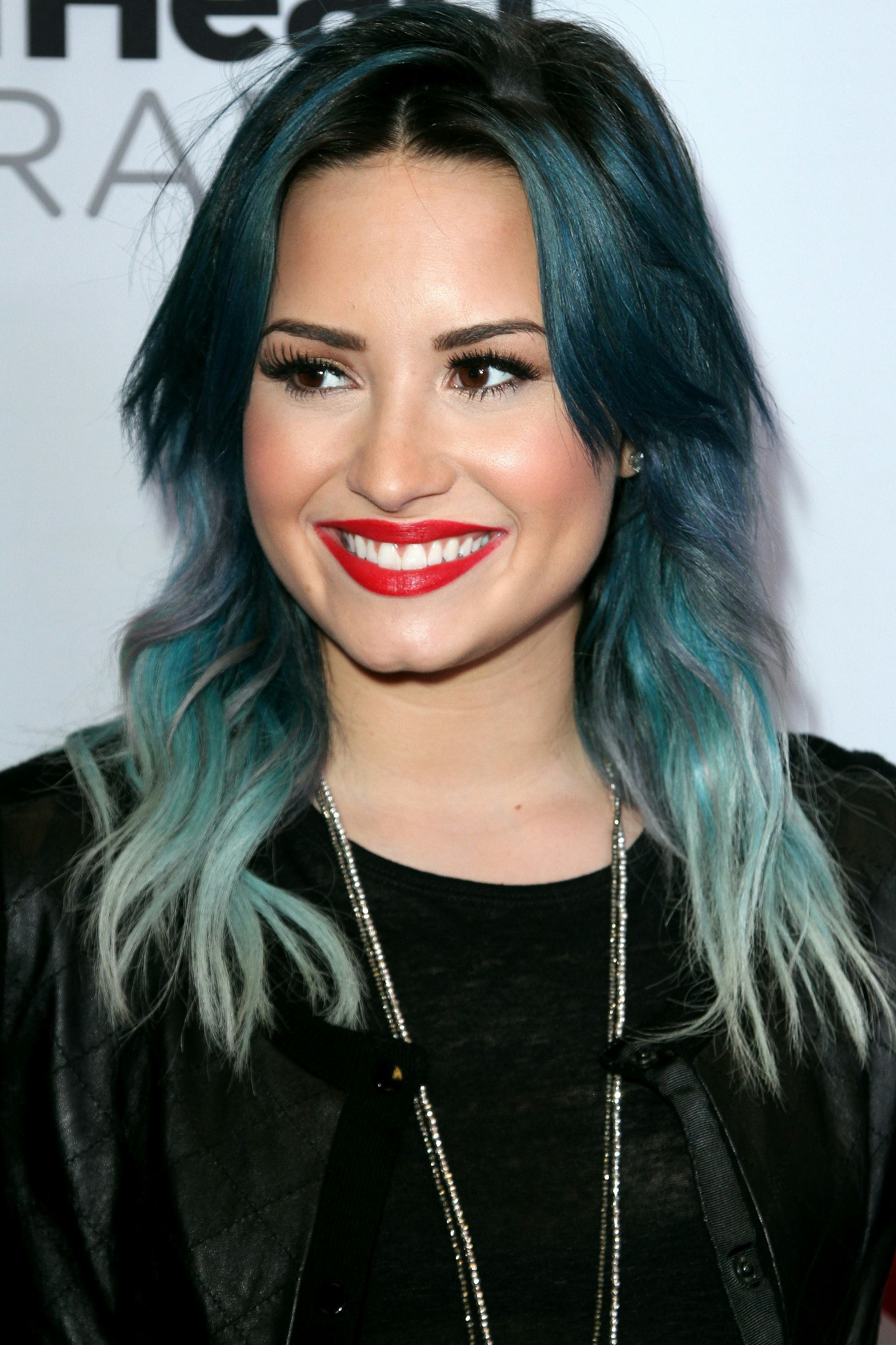 Wolf Cut: A Tendência de Cabelo que Conquistou Demi Lovato em 2024