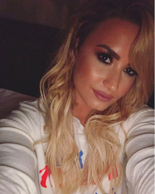 Demi Lovato: A Evolução dos Seus Cabelos Loiros ao Longo dos Anos