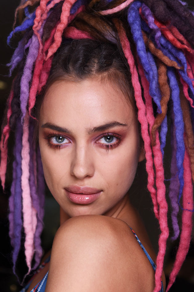 ideias de dreadlocks coloridos para inspiração