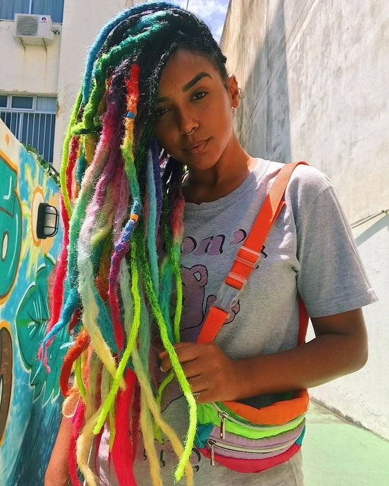 erros comuns ao cuidar de dreads coloridos