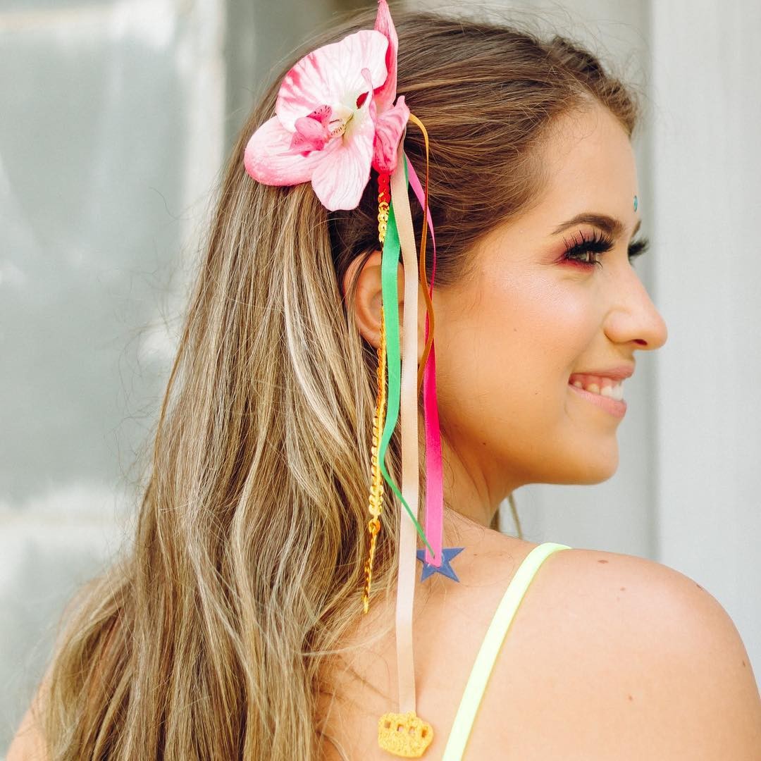 enfeite de cabelo tropical carnaval