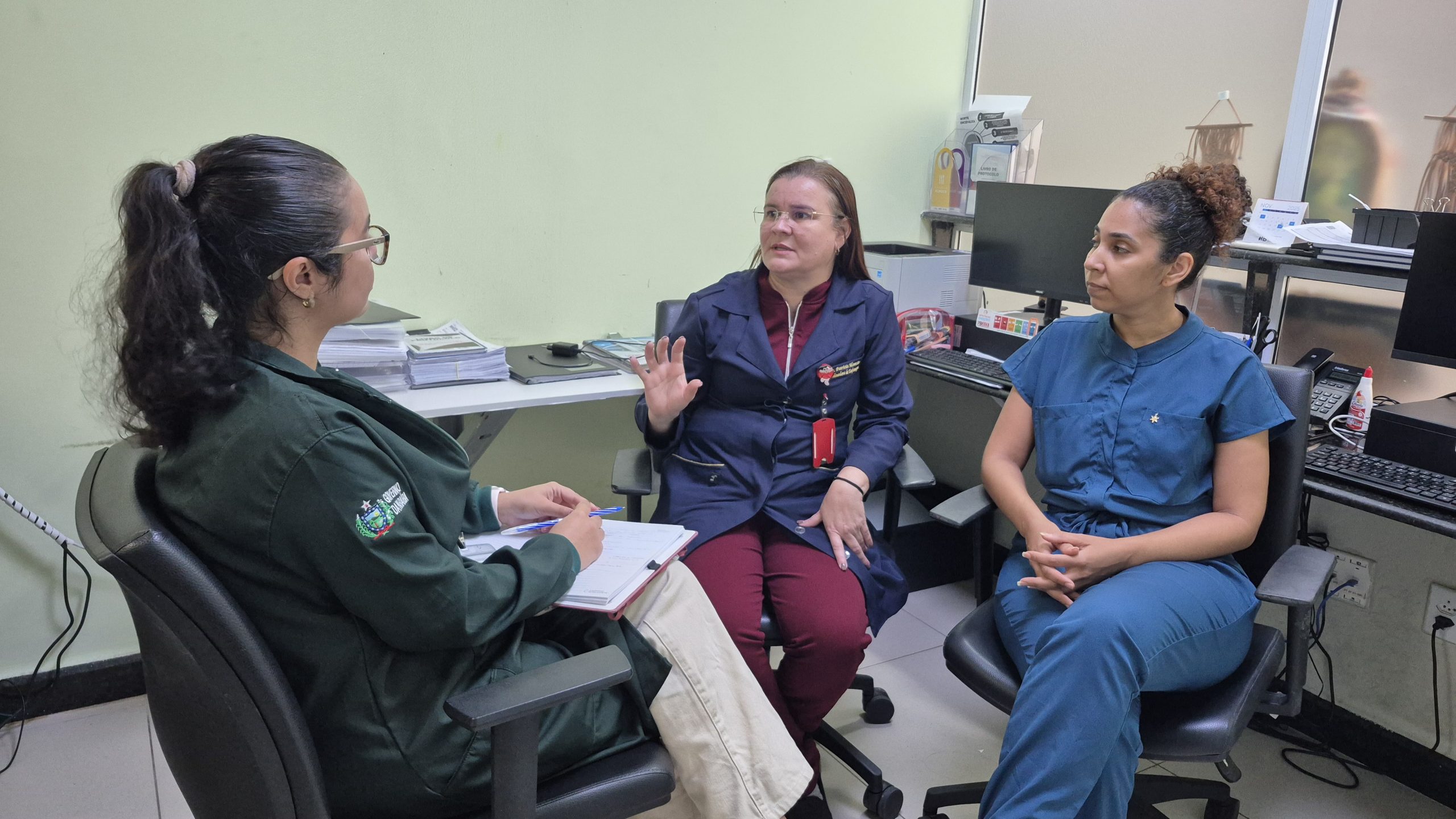 Técnicas de Transplante Capilar Feminino: FUE vs DHI