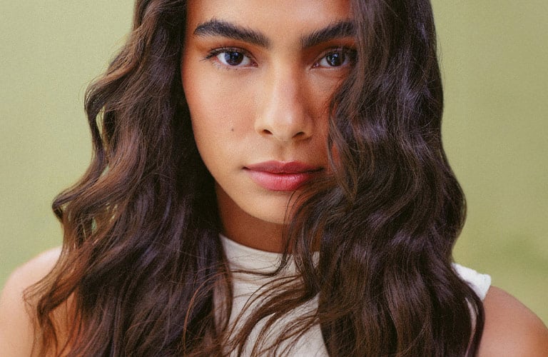 especialista em corte de cabelo feminino dentro de 8 1 km